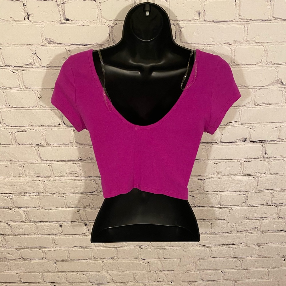 Magenta Crop Top - Picture 2 of 2